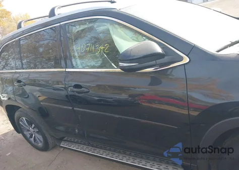 2017 Toyota Highlander Xle z USA, uszkodzony, nr VIN 5TDJZRFH6HS468478